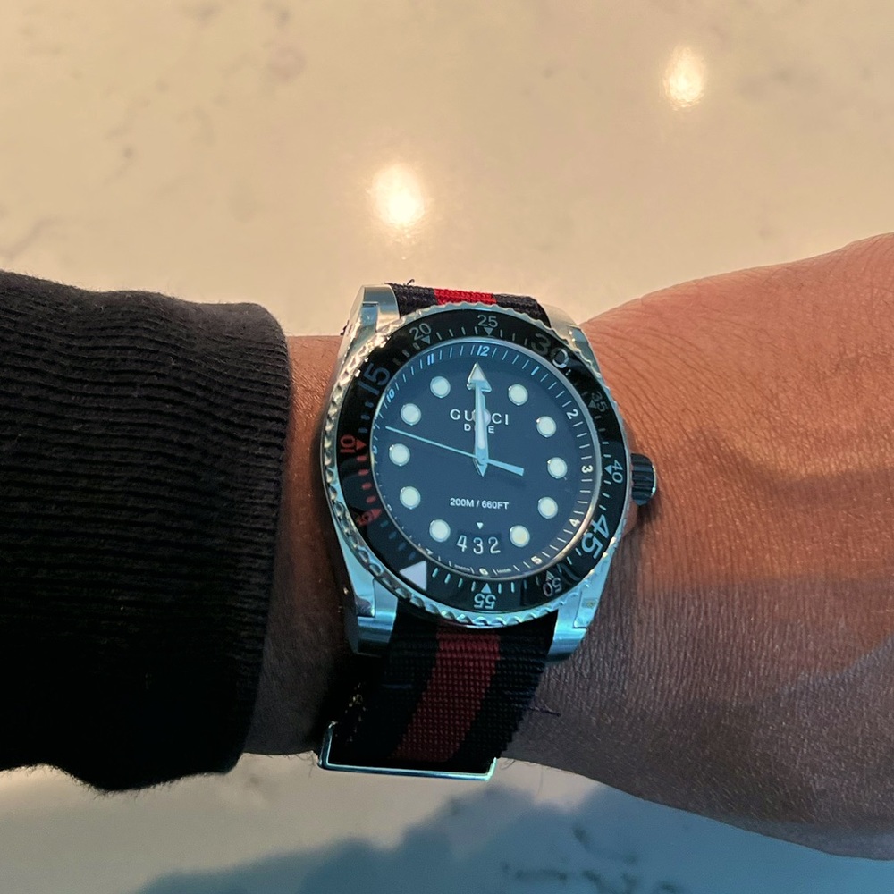 44mm Gucci Diver watch